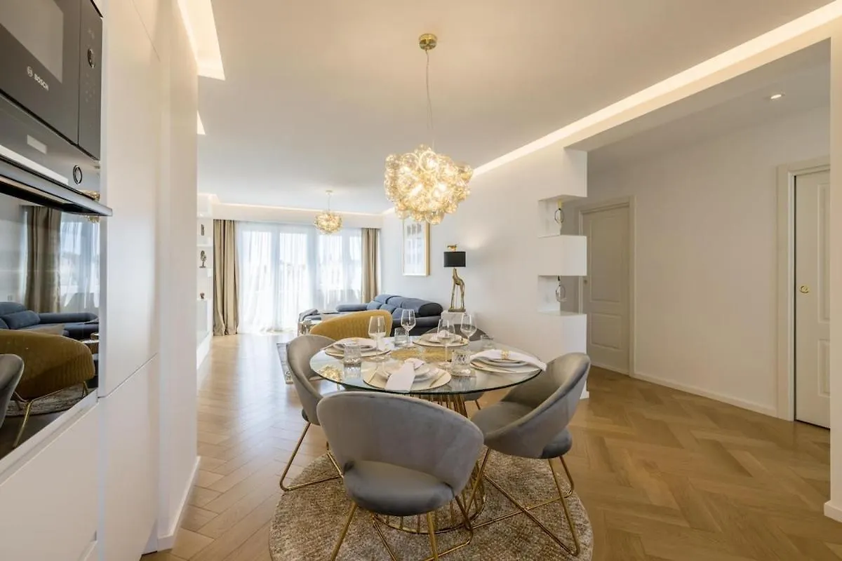 Experience Luxury Apartment In The Heart Of Split